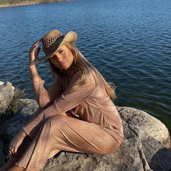 Matching Lounge Set - Picture 3 of 5